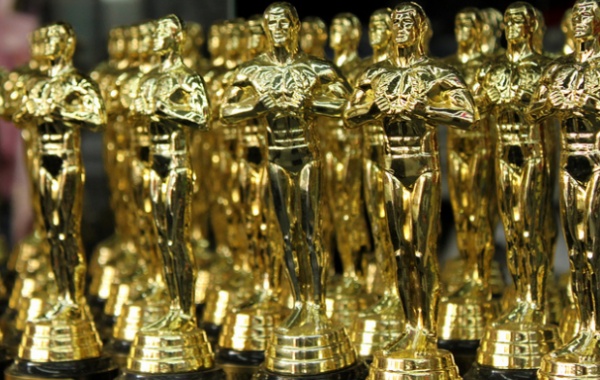 Akademie udílející Oscary má narozeniny. Jak se zrodil ceremoniál v nejslav