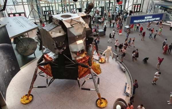 Ve Washingtonu mají Armstrongův lunární modul a další zázraky letectví a kosmonautiky