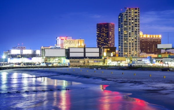 Atlantic City - pláž a mrakodrapy