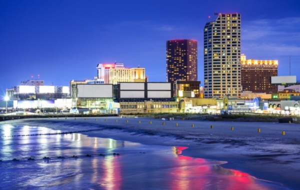 Atlantic City - pláž a mrakodrapy