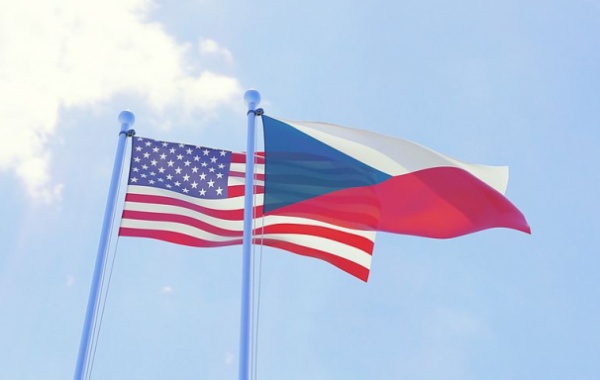 Vlajky USA a Česka