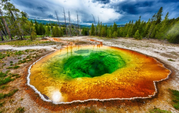 Jezírko Morning Glory Pool ve Wyomingu