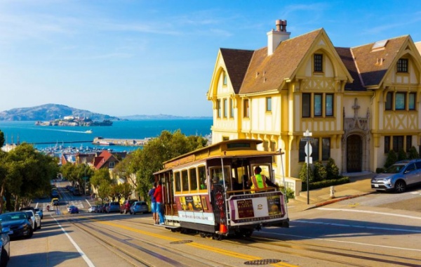 Viktoriánské domy na svazích San Francisca