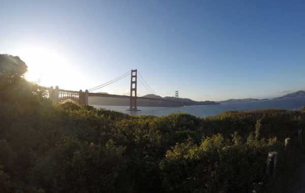 Golden Gate Bridge se dá jen fotit