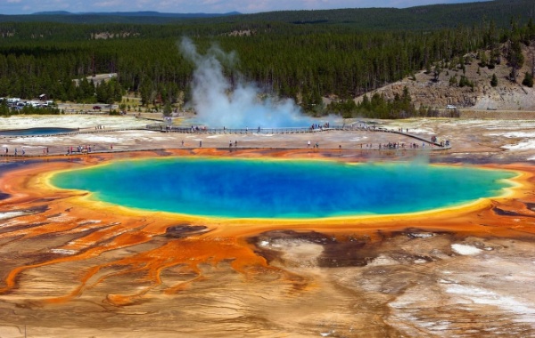 The Grand Prismatic Spring ve Wyomingu