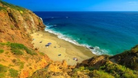 Pláž Pirate's Cove v Kalifornii