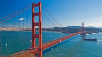 Panorama zálivu a visutého mostu Golden Gate v San Franciscu, Kalifornii v USA.