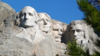 Portréty prezidentů na Mount Rushmore v Jižní Dakotě