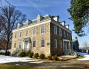 Nejstarší budovou Bronxu je The Van Cortlandt House. Pochází z roku 1748.