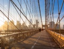Brooklynský most v New Yorku přes den.
