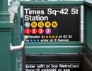 Metro NY - Vstup do Times Sq. zastávky