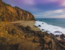 Pirátská zátoka na pláži v Kalifornii