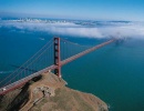 Golden Gate Bridge v mlze